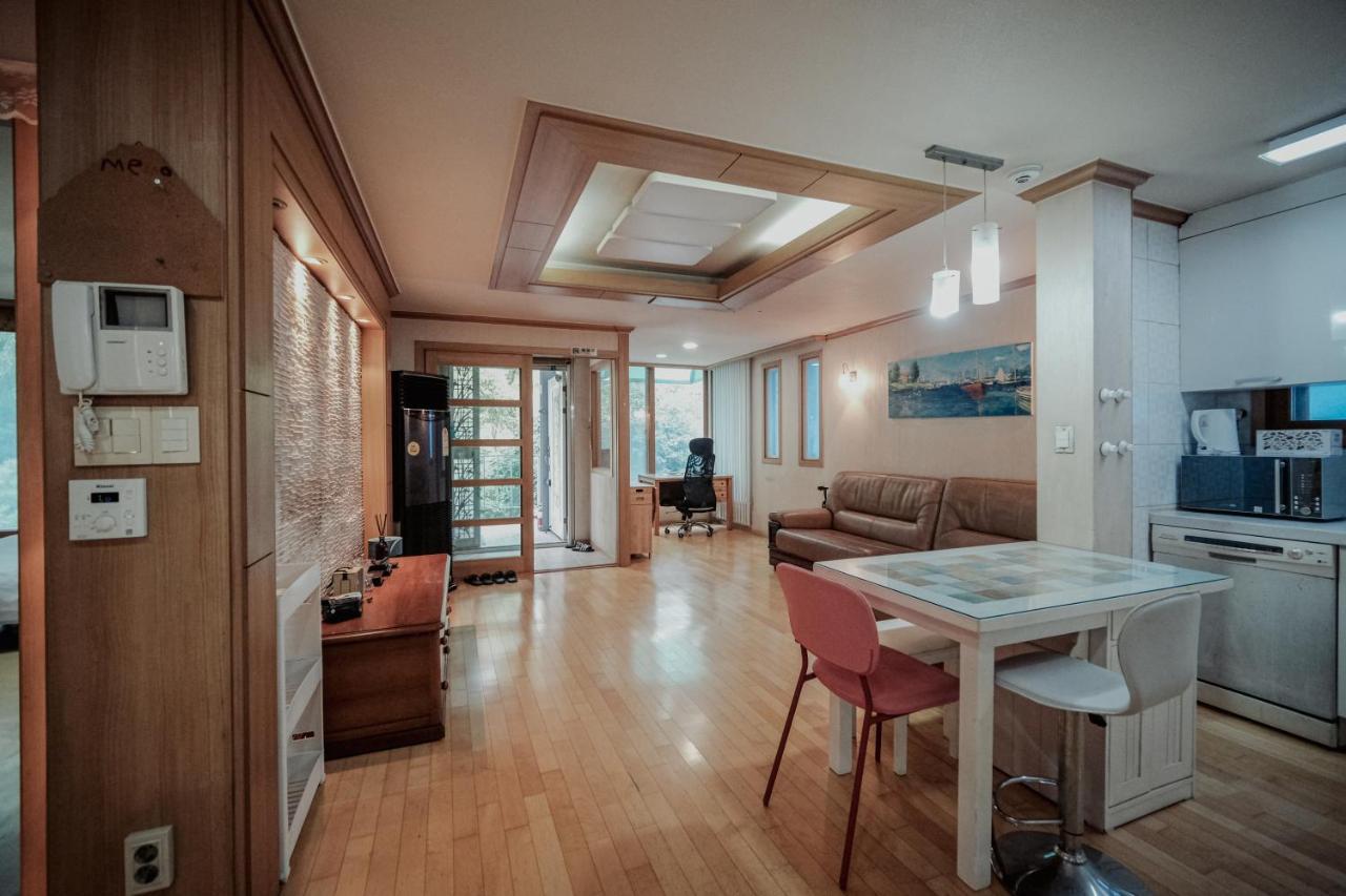 Yeonnam-dong Edge House_honeymoon Yeonnam