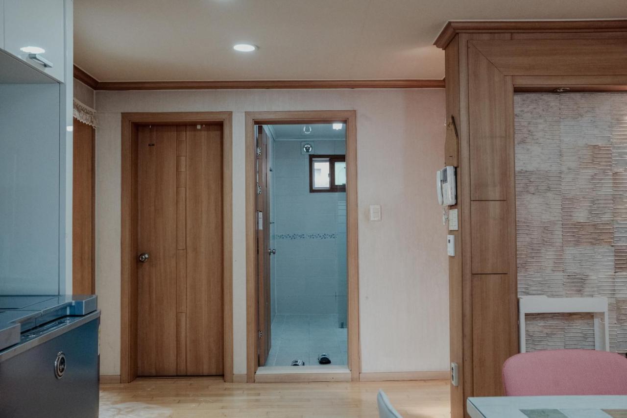 Yeonnam-dong Edge House_honeymoon Yeonnam Seul