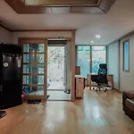 Yeonnam-Dong Edge House_Honeymoon Yeonnam